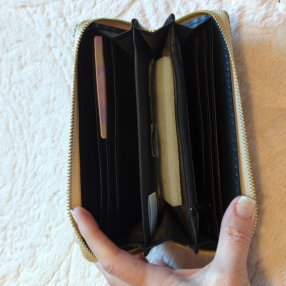 Beautiful Gold Sparkly Glitter Wallet - Picture 9 of 12